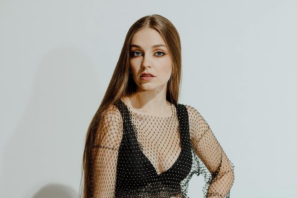 Été Élégant et Confortable : Styles Tendance pour les Seniors à Adopter !